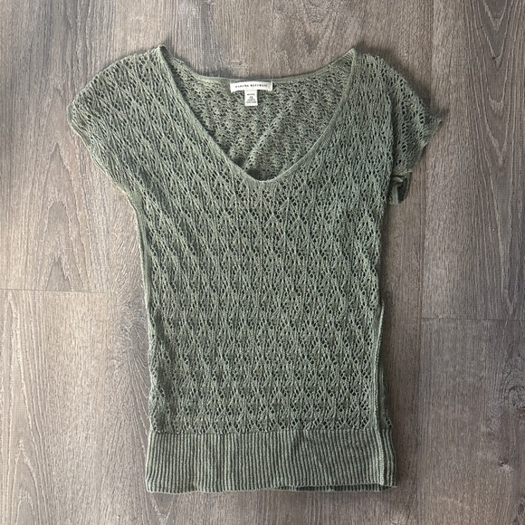 Crochet Top - Picture 2 of 3